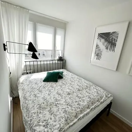 Komfort W Centrum Wroclawia Διαμέρισμα